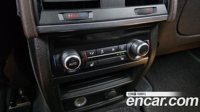 BMW X5 2018 — ფოტო 18/20