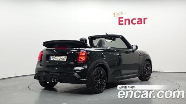 Mini Cooper S Convertible 2023 — ფოტო 2/34