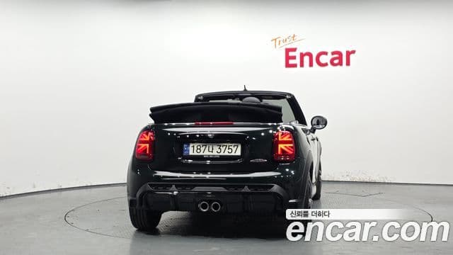 Mini Cooper S Convertible 2023 — ფოტო 10/34