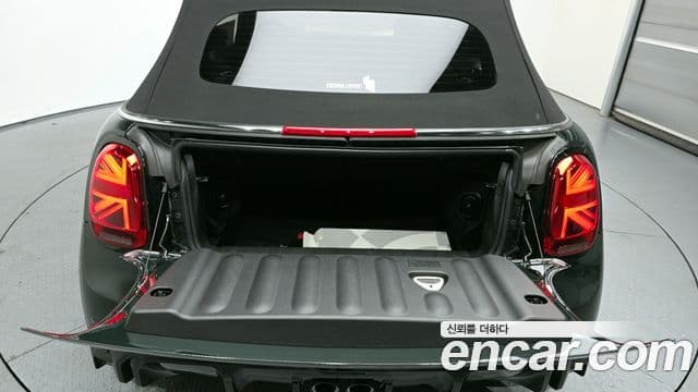 Mini Cooper S Convertible 2023 — ფოტო 6/34