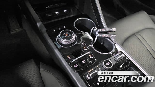 Kia K5 2021 — ფოტო 9/20