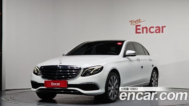 Mercedes-Benz E-Class 2018 — ფოტო 1/20