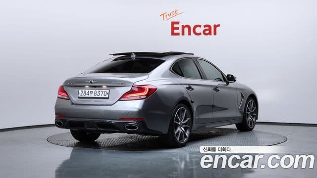 Genesis G70 2019 — ფოტო 2/20