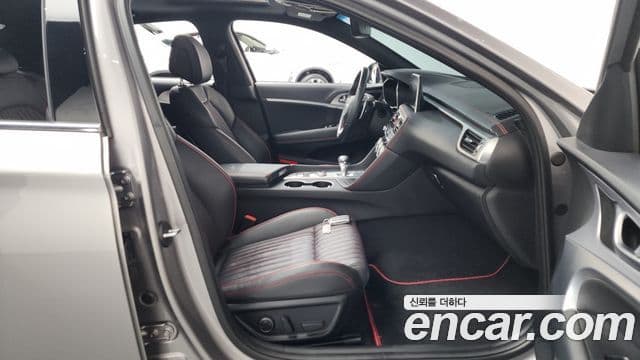 Genesis G70 2019 — ფოტო 11/20