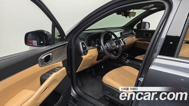 Kia Sorento 2023 — ფოტო 10/20