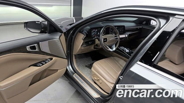 Kia K8 2022 — Şəkil 10/20