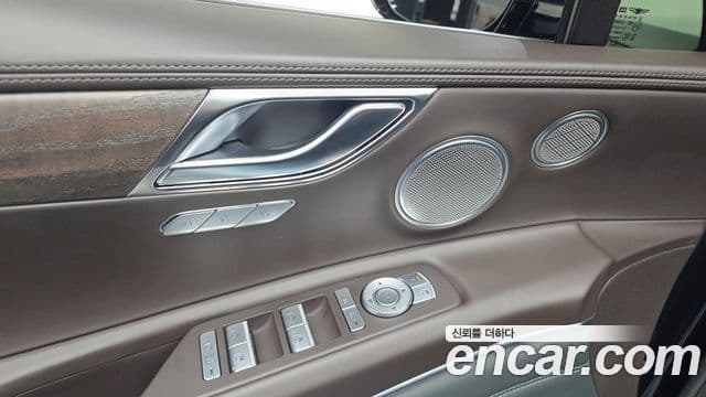 Genesis GV80 2022 — Photo 30/40