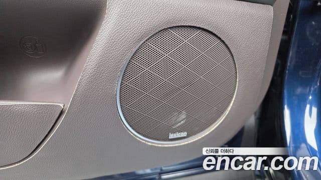 Genesis GV80 2022 — Photo 28/40
