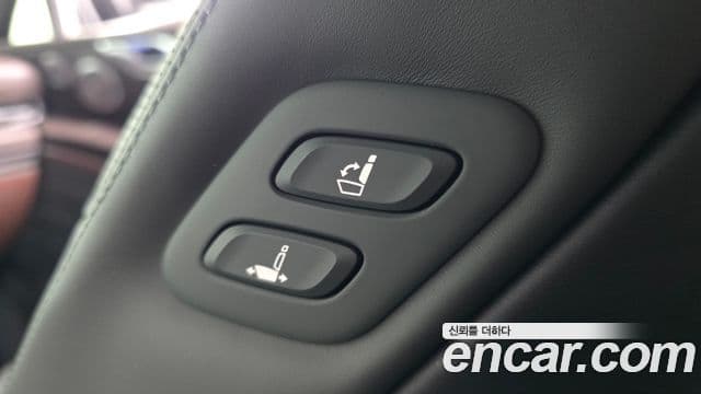 Genesis GV80 2022 — Photo 24/40
