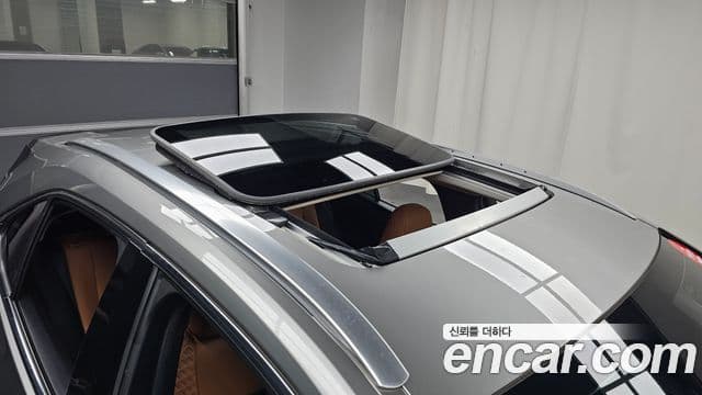 Lexus UX250h 2020 — Photo 12/20
