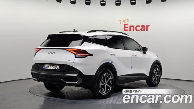 Kia Sportage 2022 — ფოტო 2/20