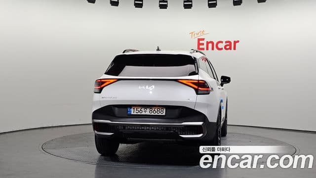 Kia Sportage 2022 — ფოტო 4/20