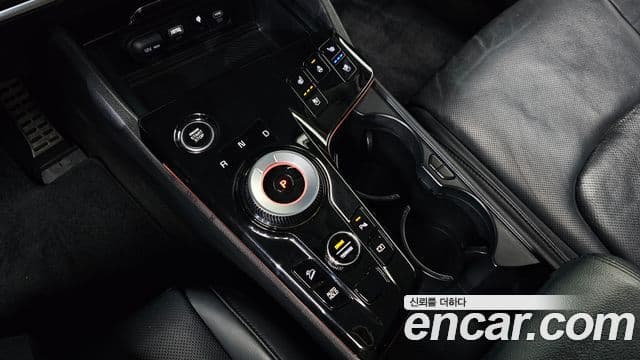 Kia Sportage 2022 — ფოტო 9/20