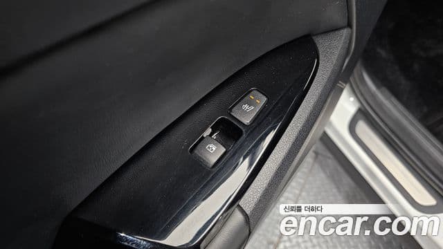 Kia Sportage 2022 — ფოტო 18/20