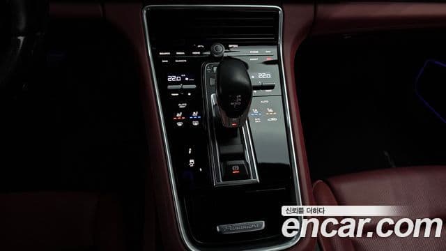 Porsche Panamera 2020 — Şəkil 9/20