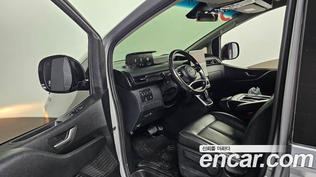 Hyundai Staria 2022 — ფოტო 10/20