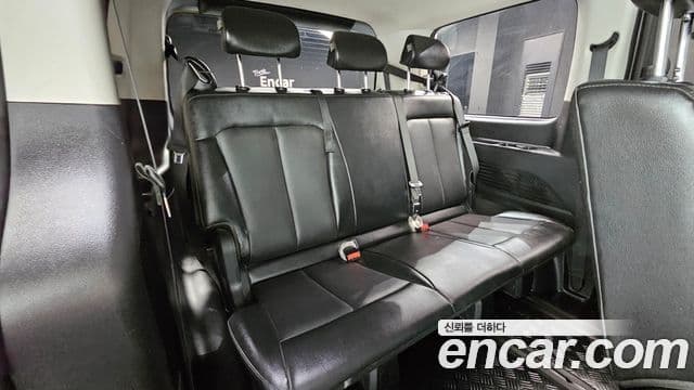 Hyundai Staria 2022 — ფოტო 19/20
