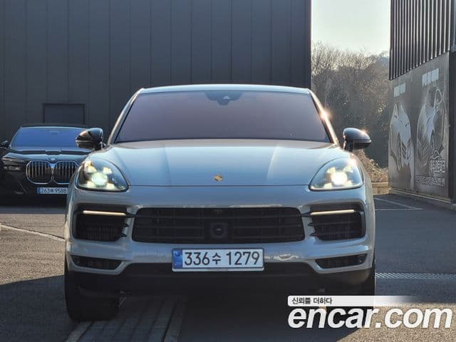 Porsche Cayenne 2022 — Şəkil 10/20
