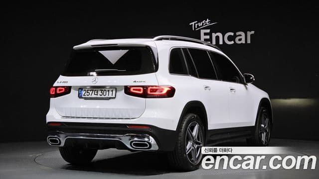 Mercedes-Benz GLB-Class 2021 — ფოტო 1/20