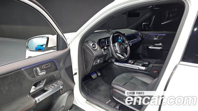 Mercedes-Benz GLB-Class 2021 — ფოტო 11/20