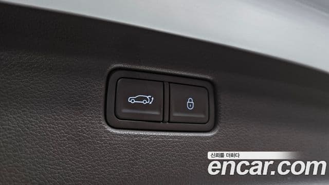 Genesis GV80 2023 — ფოტო 15/20