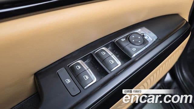 Kia Carnival 2023 — Фото 12/20