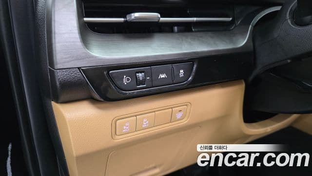 Kia Carnival 2023 — Фото 13/20