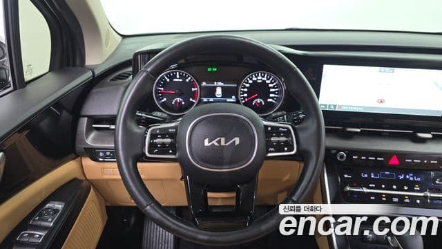 Kia Carnival 2023 — Фото 14/20