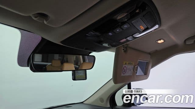 Kia Carnival 2023 — Фото 15/20