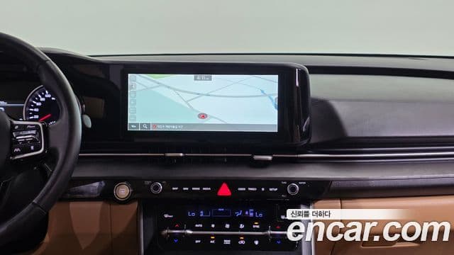 Kia Carnival 2023 — Фото 16/20