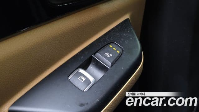 Kia Carnival 2023 — Фото 18/20