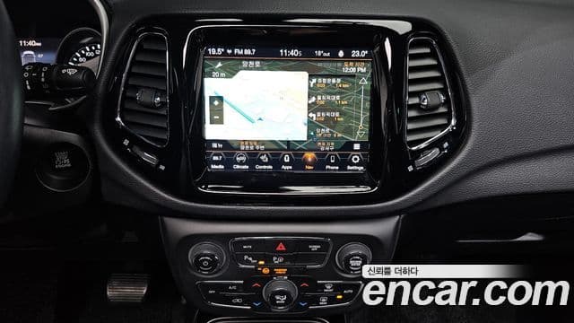 Jeep Compass 2021 — Şəkil 13/20