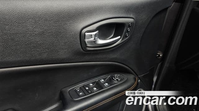 Jeep Compass 2021 — Şəkil 18/20