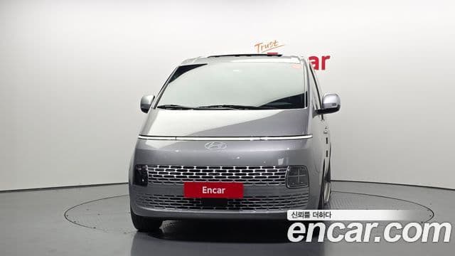 Hyundai Staria 2025 — Фото 3/20