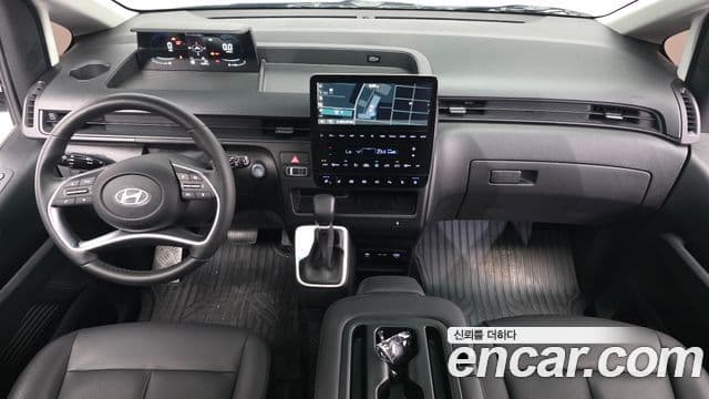 Hyundai Staria 2025 — Фото 7/20