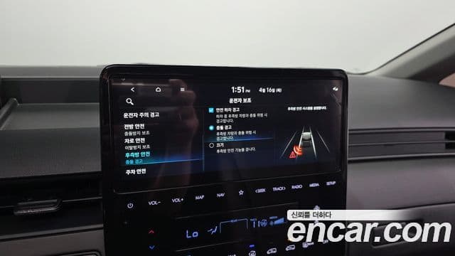 Hyundai Staria 2025 — Фото 16/20