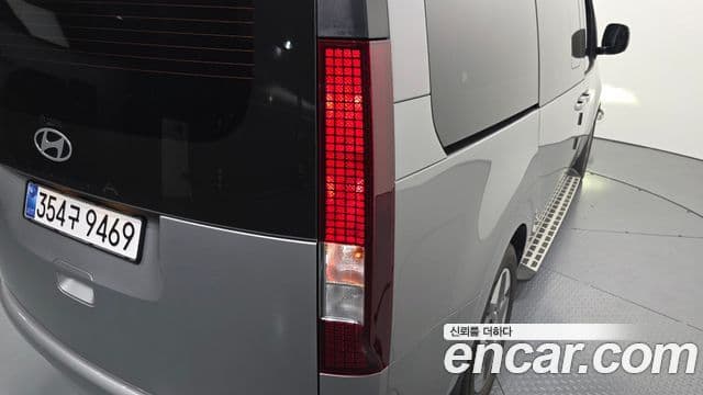 Hyundai Staria 2025 — ფოტო 17/30