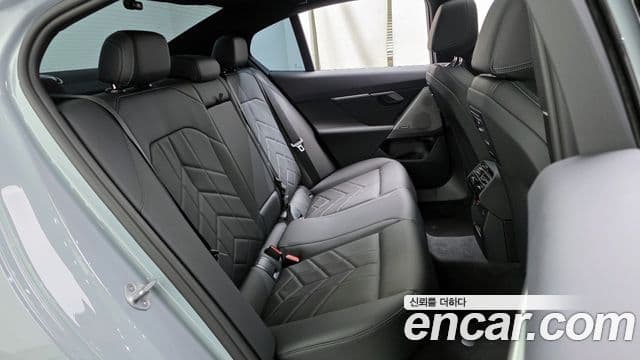 BMW 5 Series 2025 — ფოტო 19/30