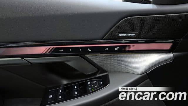 BMW 5 Series 2025 — ფოტო 10/30