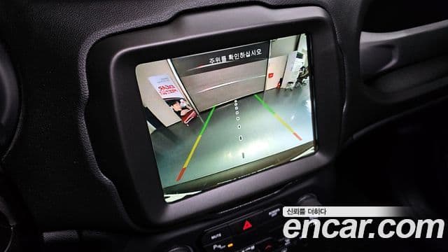 Jeep Renegade 2020 — Şəkil 18/20