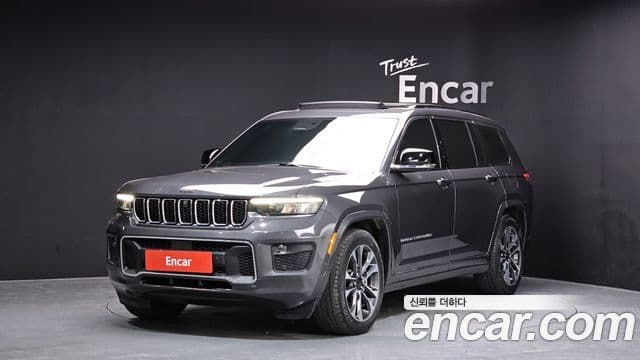 Jeep Grand Cherokee 2022 — Фото 1/20