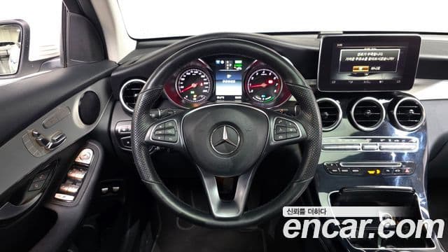 Mercedes-Benz GLC-Class 2019 — Şəkil 13/20