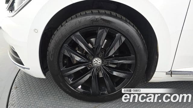Volkswagen Arteon 2019 — ფოტო 5/20