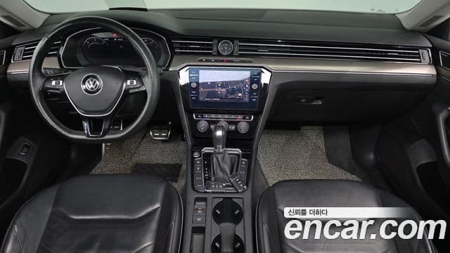 Volkswagen Arteon 2019 — ფოტო 7/20