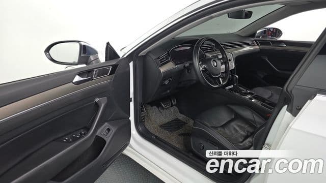 Volkswagen Arteon 2019 — ფოტო 10/20