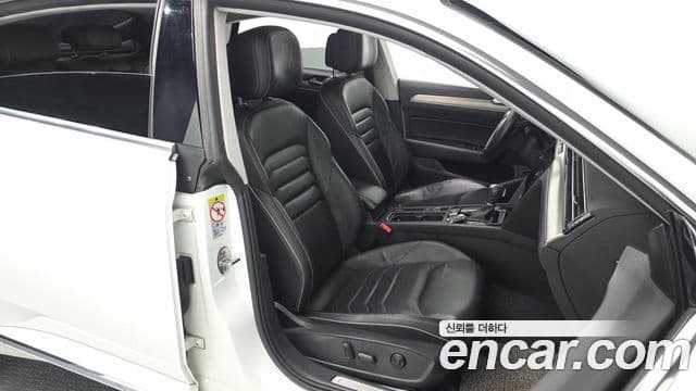 Volkswagen Arteon 2019 — ფოტო 12/20