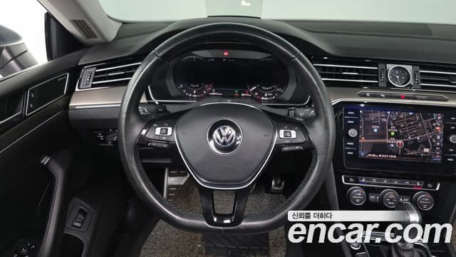 Volkswagen Arteon 2019 — ფოტო 14/20