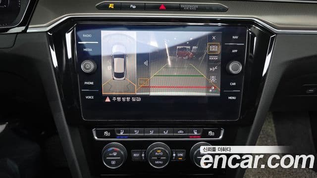 Volkswagen Arteon 2019 — ფოტო 16/20