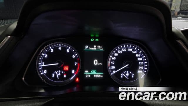Hyundai Sonata 2021 — ფოტო 8/20