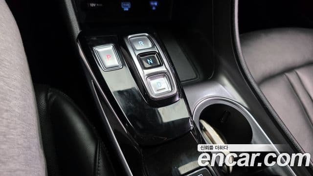 Hyundai Sonata 2021 — ფოტო 9/20